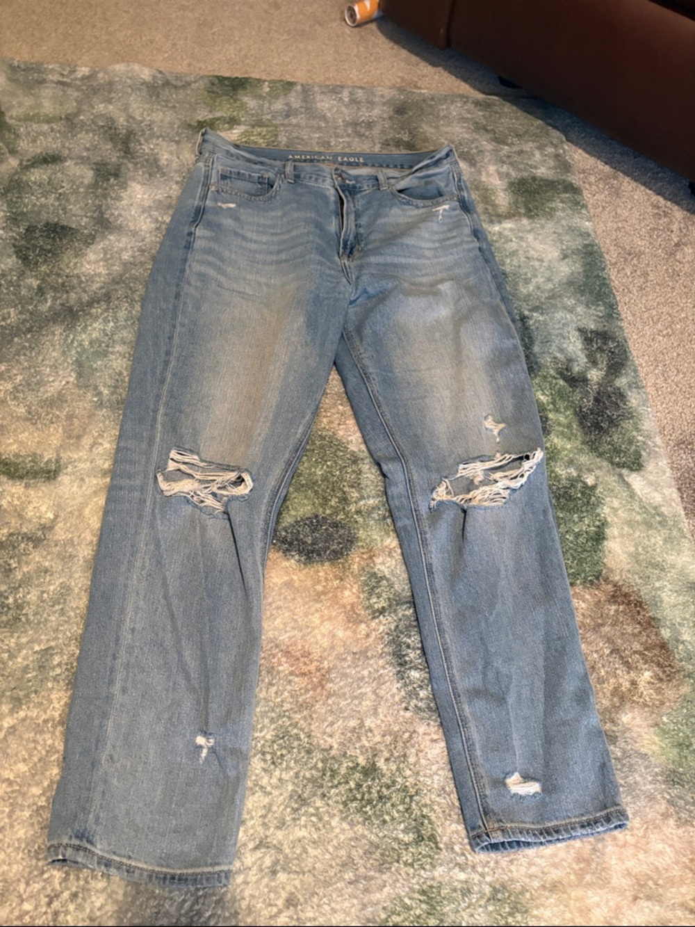 American Eagle Light Wash Distressed Mom Jean